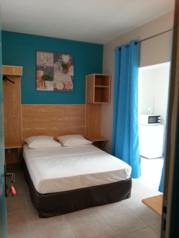 L'Annexe 66 , Saint Denis Centre Ville , A 200 M De La Rue Pietonne , Du Petit Marche Et Du Leader Price , Sur Une Rue Calme, Parking Gratuit Sur La Rue Room photo