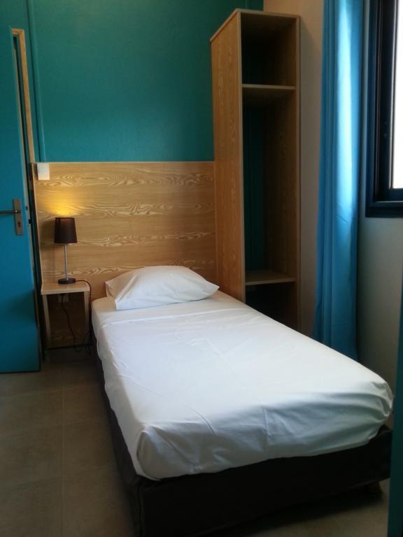 L'Annexe 66 , Saint Denis Centre Ville , A 200 M De La Rue Pietonne , Du Petit Marche Et Du Leader Price , Sur Une Rue Calme, Parking Gratuit Sur La Rue Room photo